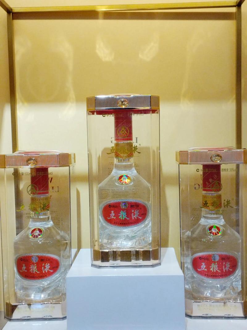 白酒选购的四大误区：新手必知